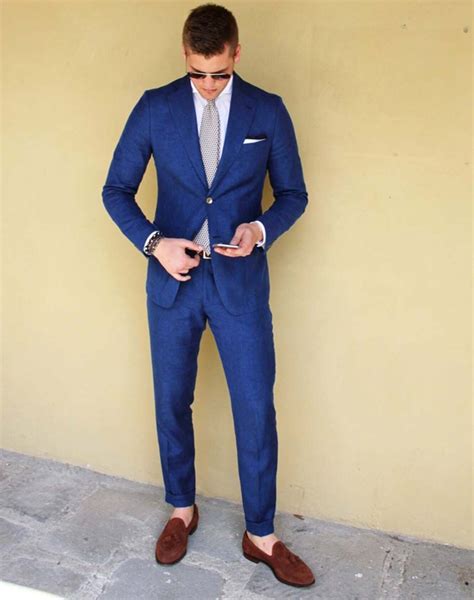 best shoes for blue suit.